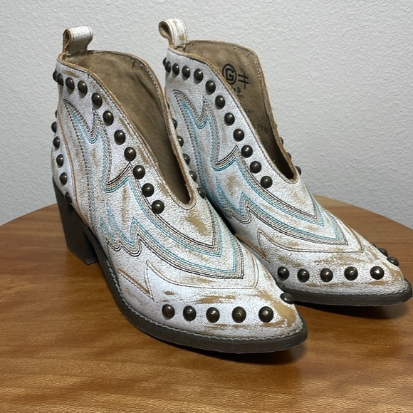 Corral Studded Ankle Boots - White and Brown - Picture 2 of 12